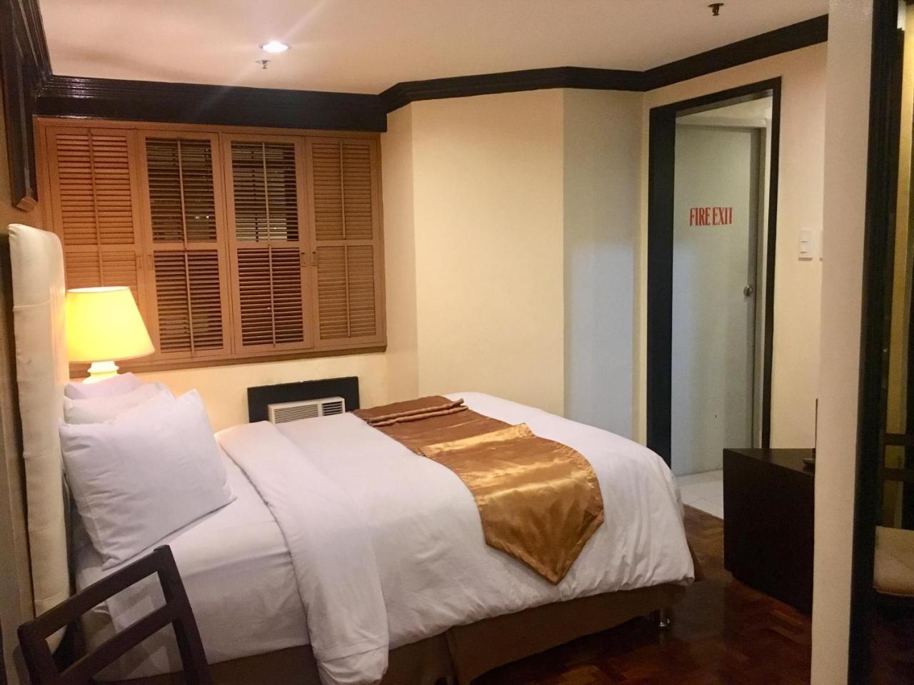 Lourdes Suites Макати Экстерьер фото